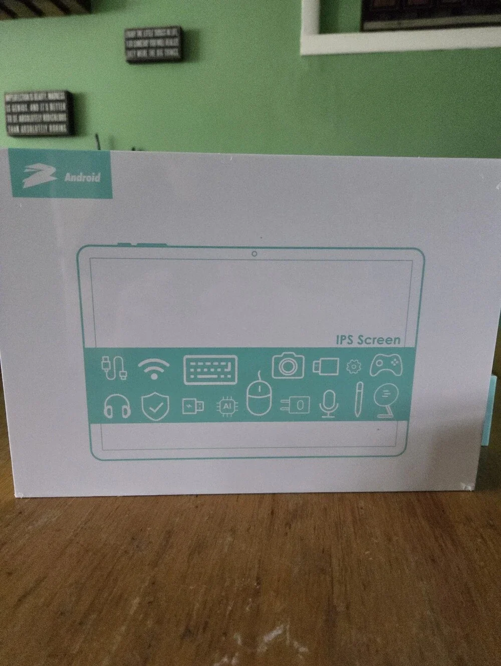 Android Tablet PC - mouse,keyboard Cover An Charger (New Factory Sealed)